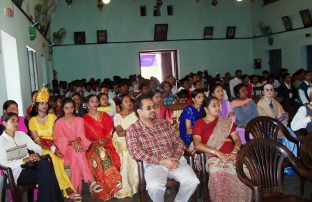 photo1